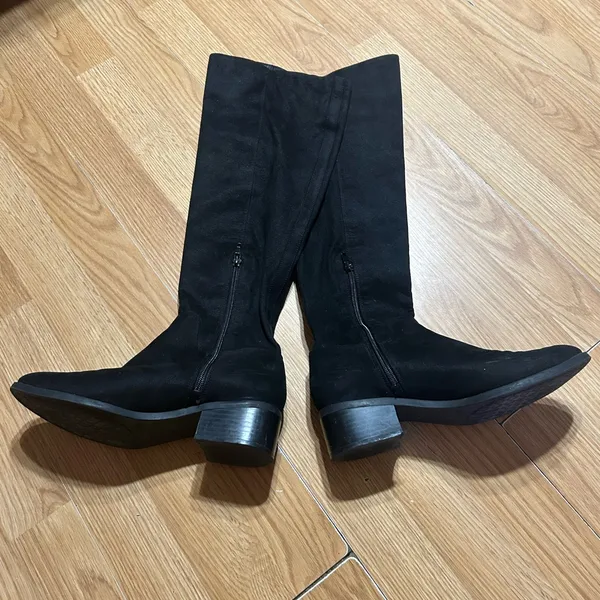 Elegant Black over the Knee-High Women's 8.5 Boots - Image 4