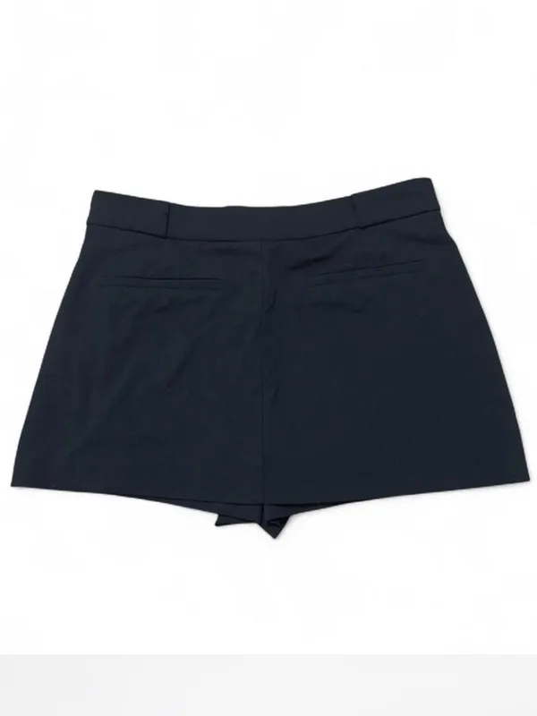 Zara black mini skirt with built in shorts size Large - Image 3