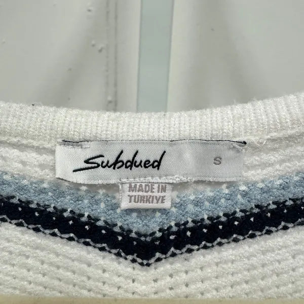 Subdued Chevron Zigzag Cropped Knit Top White Blue Square Neck Size S USA 4 Boho - Image 8
