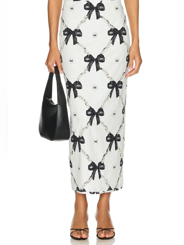Milkwhite | Pencil Skirt Black - Image 3