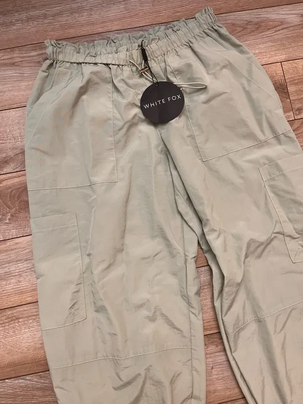 White Fox cargo pants grey new with tags - Image 2