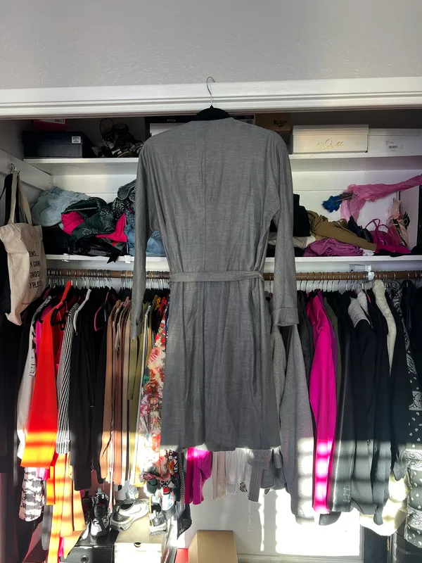 Hugo Boss gray belted waterfall v neck collared trench mid length dress M - Image 4