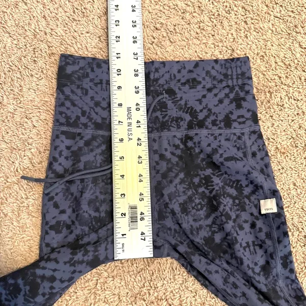 Vuori Daily XS high rise Ocean Shibori athletic legging P 3627 - Image 6