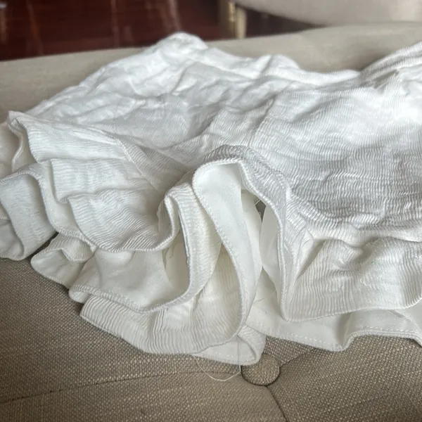 NWT‎ Endless Rose White Flutter Hem Textured Shorts - Image 3