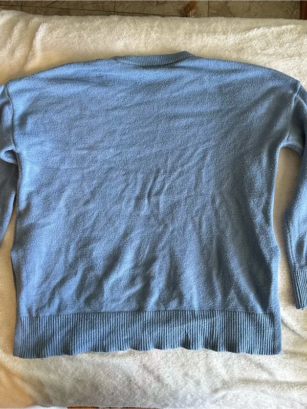 Tahari Light Blue Women's Crewneck Sweater Size M Preppy Twee - Image 6