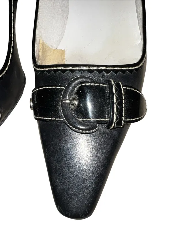 Cole Haan vintage pointy black toed kitten heels. - Image 4