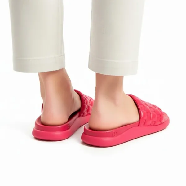 Michael Kors Rubin Red Finnie Slide Sandals, US7 - Image 3