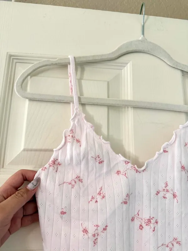 Brandy Melville Pink Floral Pointelle Nicolette Tank - Image 3