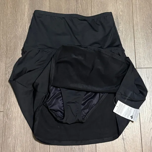 Lands End Womens Black High Waisted Swim Skirt with Built-in Brief Size 8 NWT - Image 3