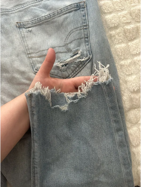 American Eagle Jeans - Image 5