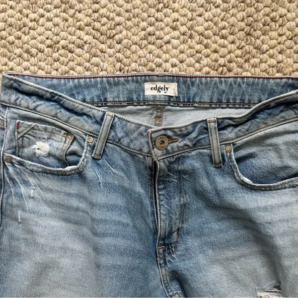 edgely Maurice’s Women’s Size 16 Boyfriend Low Rise Distressed Light Blue Jeans - Image 3