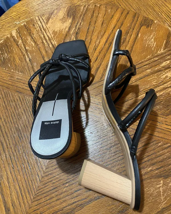 Dolce Vita Black Strap Block Heel - Image 5