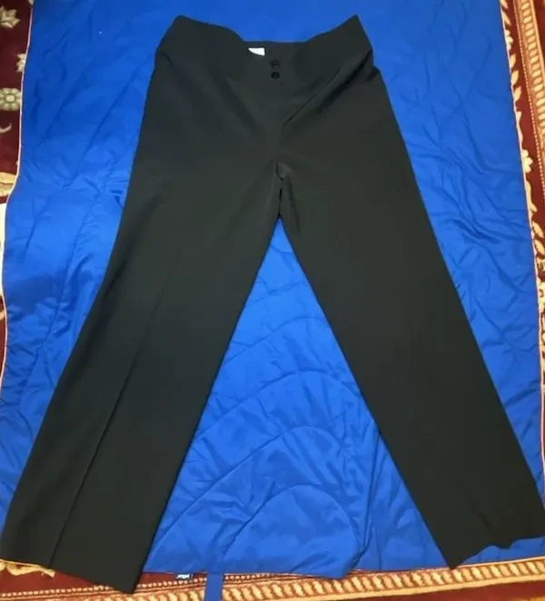 Armani Collezioni Women's Black Dress Pants Size 14 - Image 3