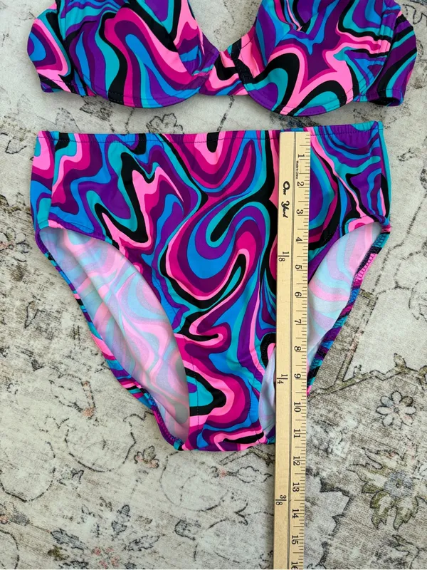 90s Venus Bikini psychedelic print - Image 3