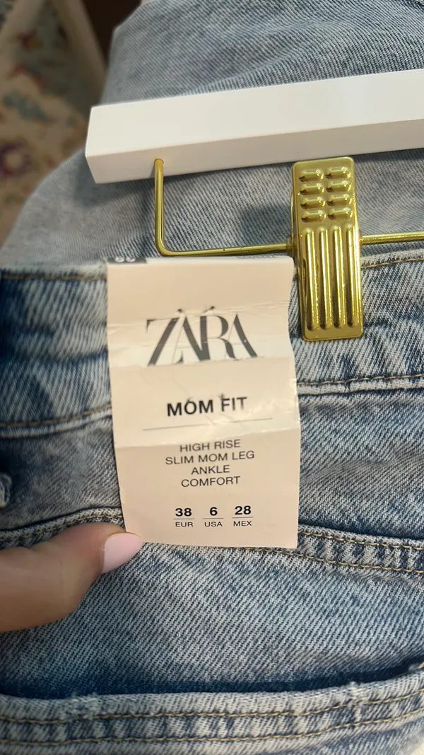 ZARA Jeans Mom High-Rise Slim Fit Mom Ankle Comfort - Image 3