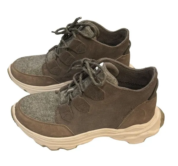 Sorel Women's Kinetic Breakthru Caribou Waterproof Boot - Gray SIZE 8 - Image 2