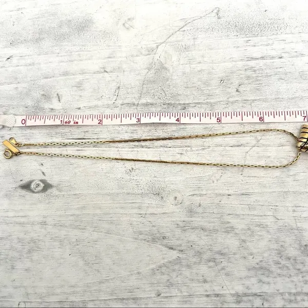 Jones New York gold tone small square pendant necklace - Image 4