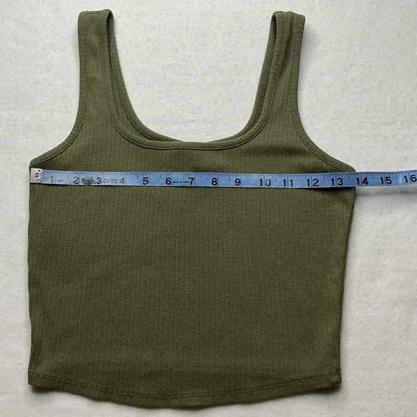 Tilly's Olive Green Ribbed Knit Crop Tank Top Womens Medium - Image 3