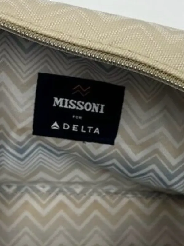 Missoni for delta Cream Chevron gold Logo Cosmetic Case vacation - Image 5