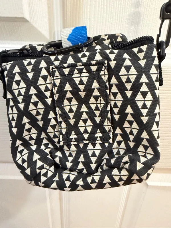 Kavu Black & White Geo Print Crossbody Bag - Image 4