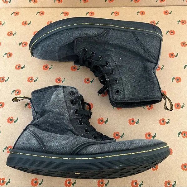✨ Dr.‎ Martens Doc Martens Women’s Black Gray Canvas Shoes 7 - Image 10