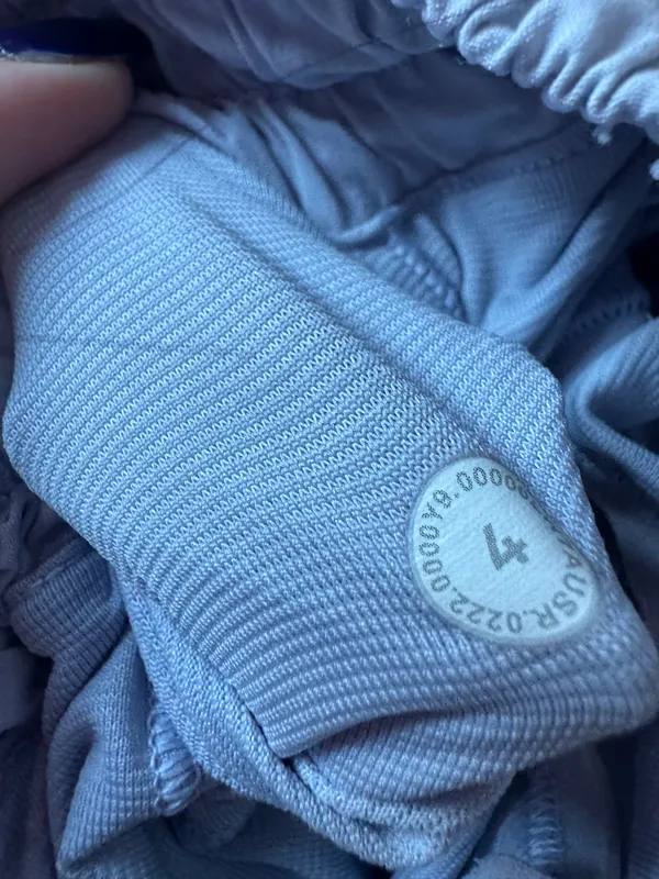 Hotty Hot Lululemon Shorts 2.5" Low-Rise - Image 3