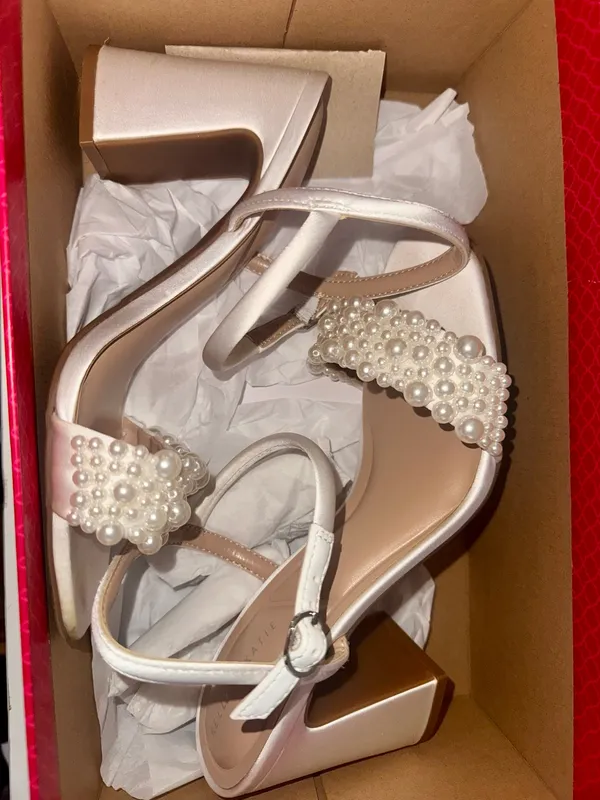 Pearl Heels - Image 2