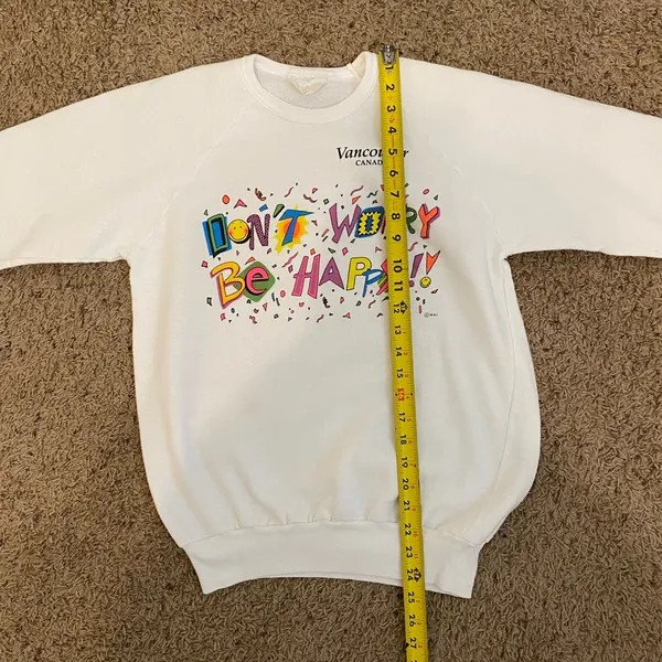 Vintage Alpine Ski Club Don’t Worry Be Happy Vancouver Sweatshirt size Medium - Image 9