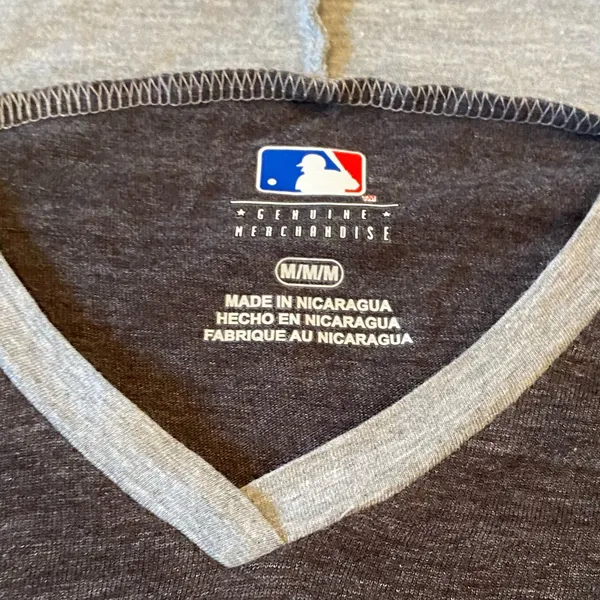 *GENUINE MLB MERCHANDISE* Baltimore Orioles V Neck - Image 4