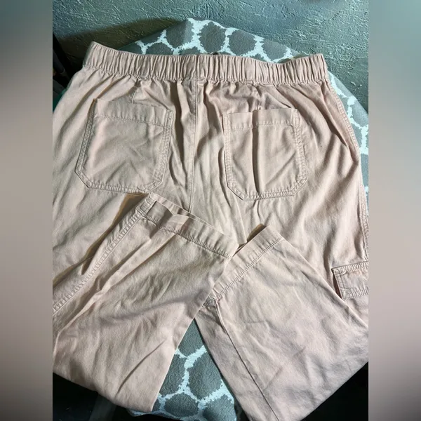 GAP Easy Pant Cargo blush pink, pockets, drawstring elastic waist, great color - Image 7