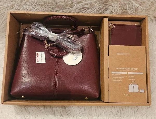 TJ Maxx Rachel and Wallet Gift Set - Image 7