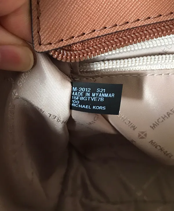 Michael Kors Purse - Image 11