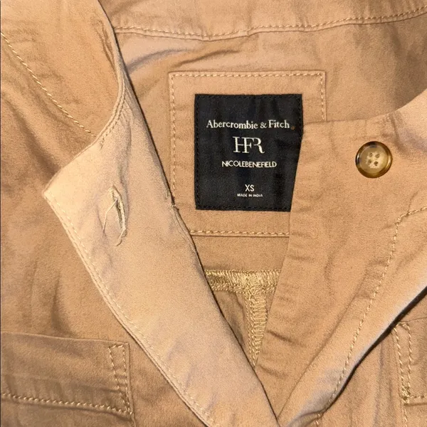 NWOT Abercrombie & Fitch Long-Sleeve Tan Twill Jumpsuit Oversized - Image 4
