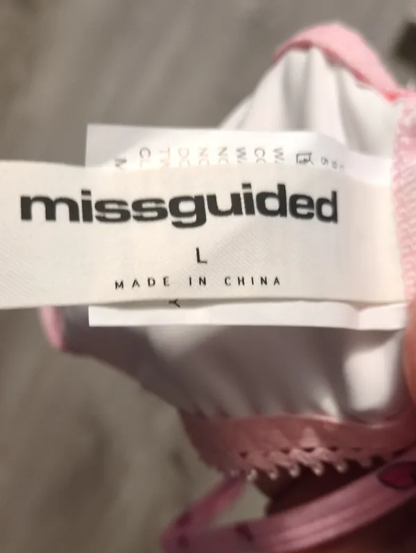 Missguided Heart Bralette Size Large - Image 5