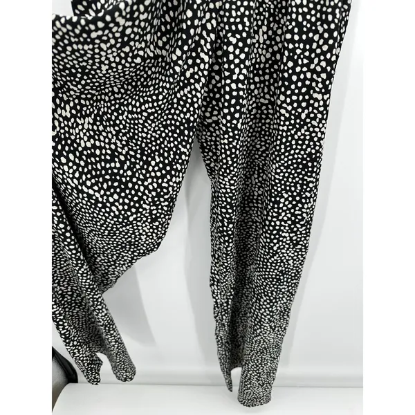 Bar‎ III Jumpsuit Women SMALL Black Cream Polka Dot Sleeveless Pockets Romper - Image 3