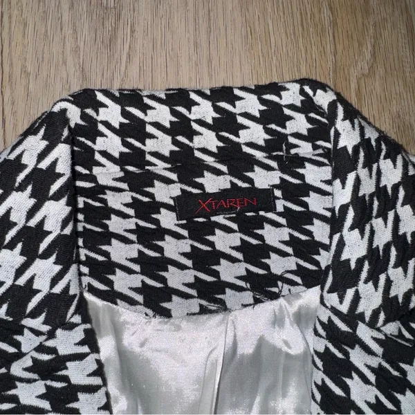 Xtaren Black & White Houndstooth Blazer - Size Small - Image 2