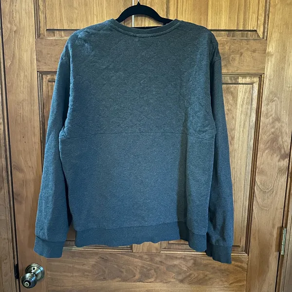Patagonia women’s Dark Gray organic cotton Crewneck Sweater - Image 3