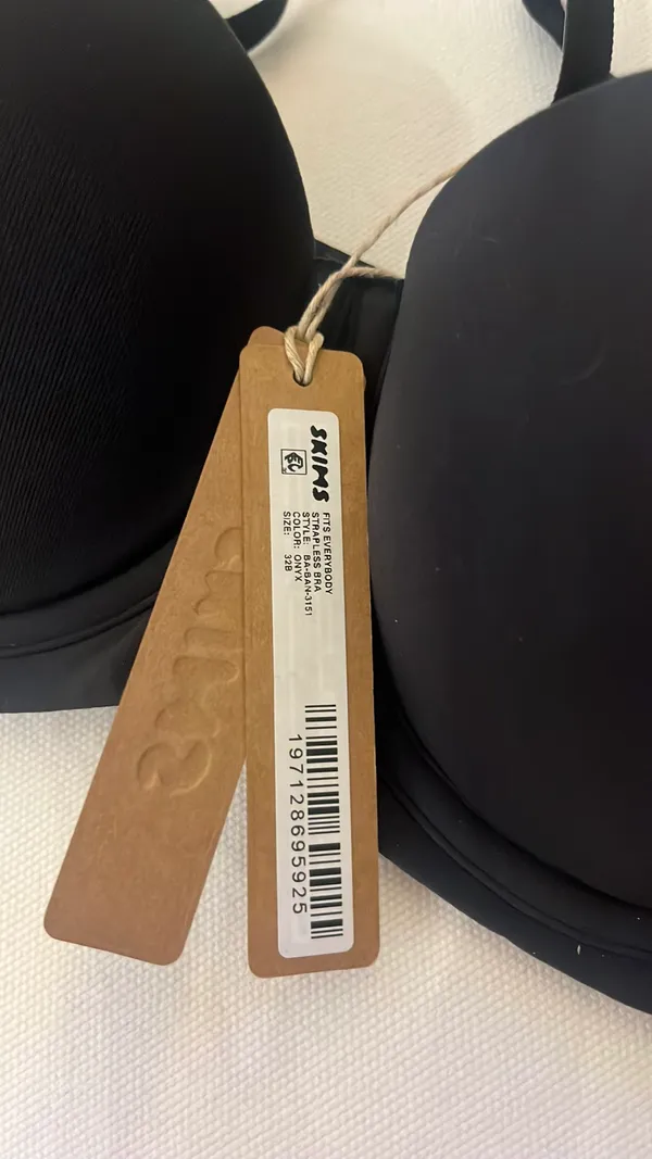SKIMS NWT  Convertible Bra - Image 4