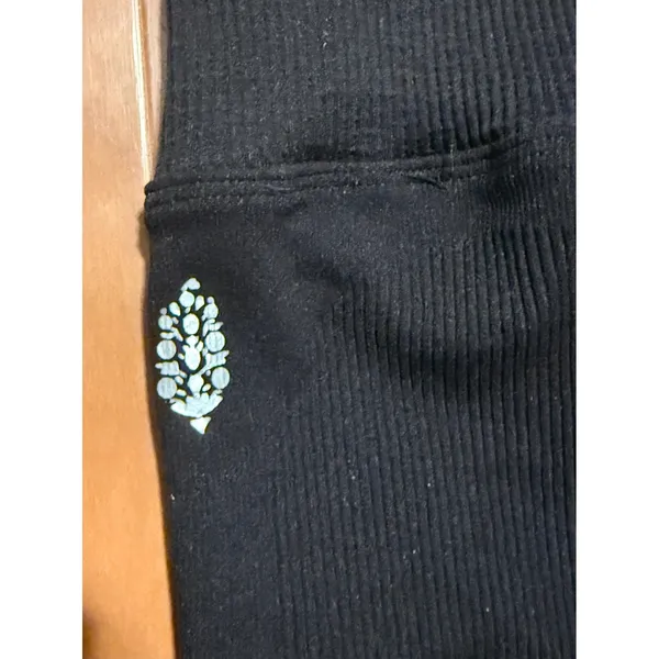 FP Movement Happiness Runs Prajna Shorts Black Ribbed High Rise Biker Yoga XS/S - Image 4
