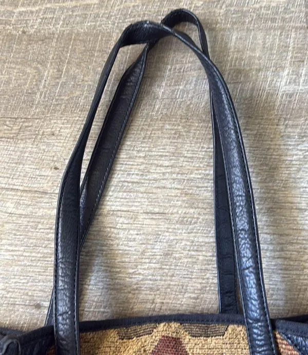 Isabella Fiore Aztec Tapestry Bag - Image 4