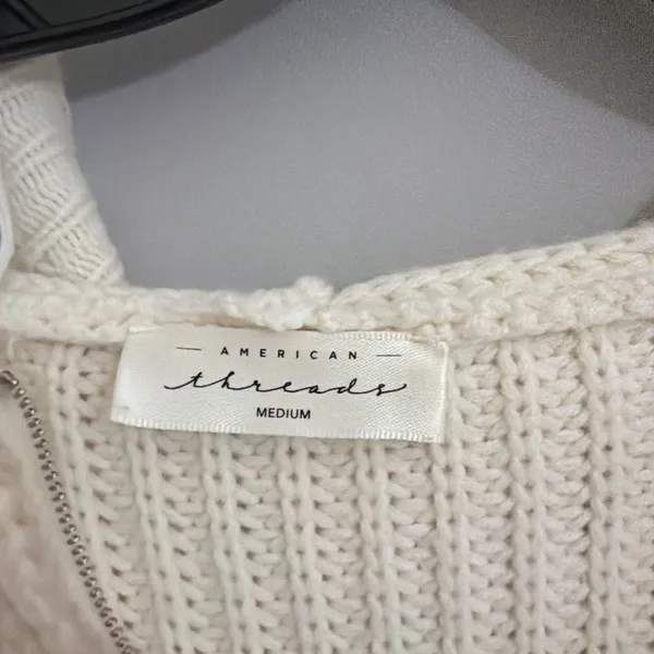 American Threads Sweater Cropped - Image 2