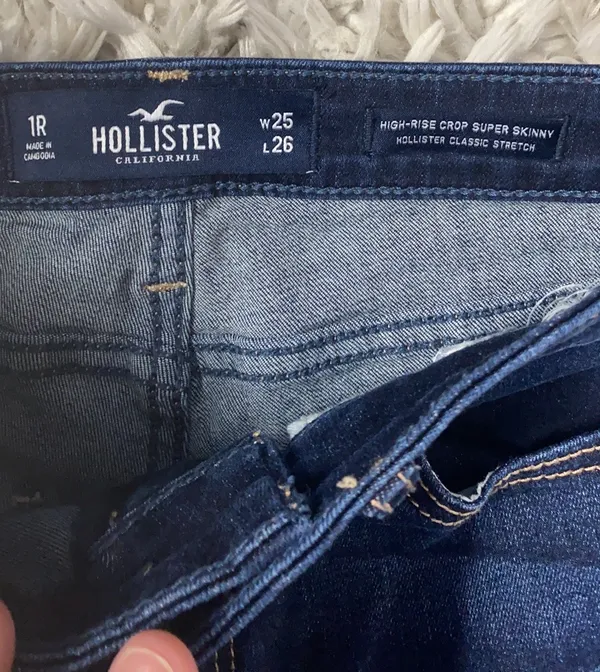 Hollister Jeans - Image 3