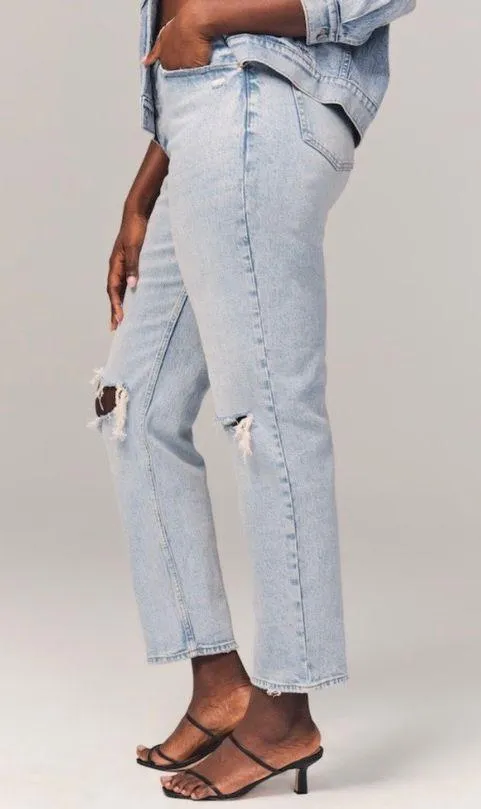 Abercrombie Curve Love High-Rise Dad Jeans - Image 6