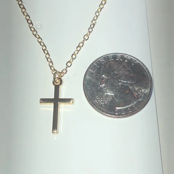 Elegant Gold Tone Cross Pendant Necklace - Image 3