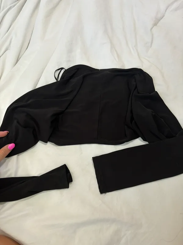 Tilly’s Shoulder Shaw Top - Image 3
