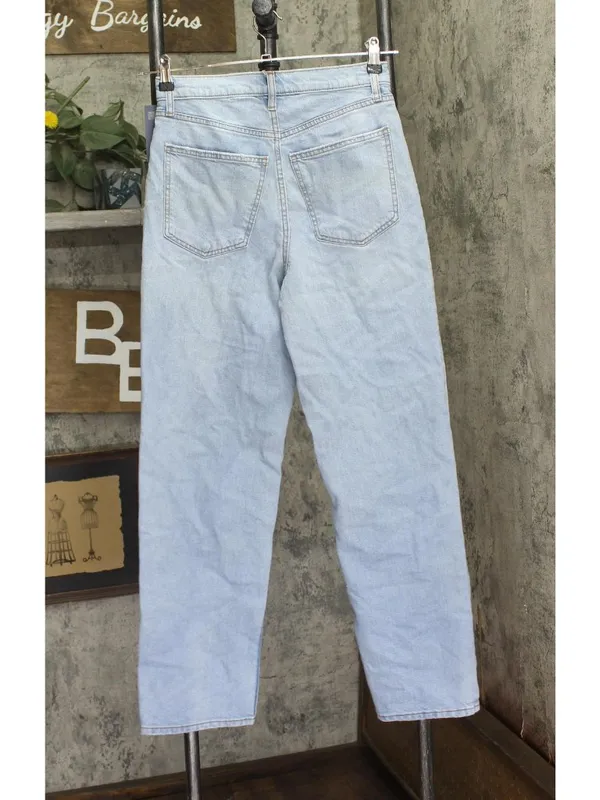 Universal Thread Womens Highest-Rise Vintage Straight Jeans Light Wash Blue 2 - Image 2