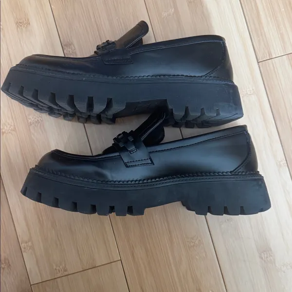 Steve Madden Barris Lug Sole Loafer - Image 3