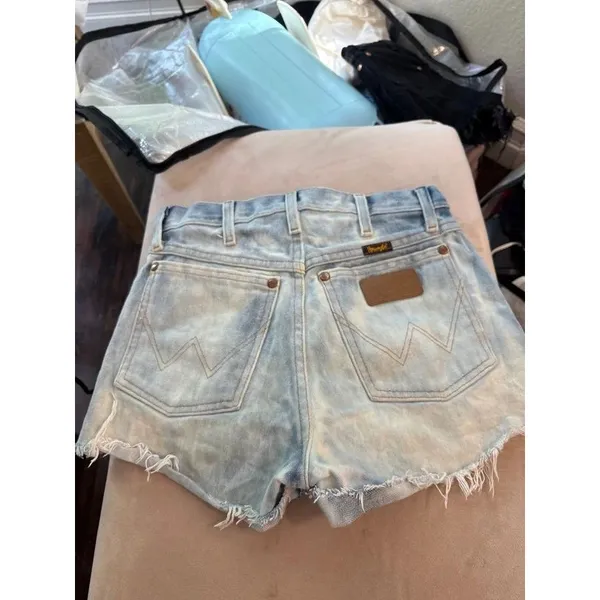 Bleached wrangler denim cutoffs - Image 4