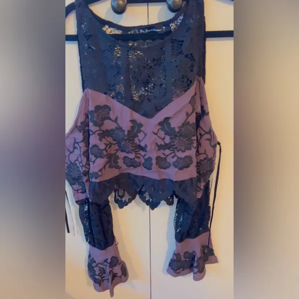 For Love & Lemons Lace Long Sleeve Crop Top Black Mauve Embroidered Boho S - Image 3