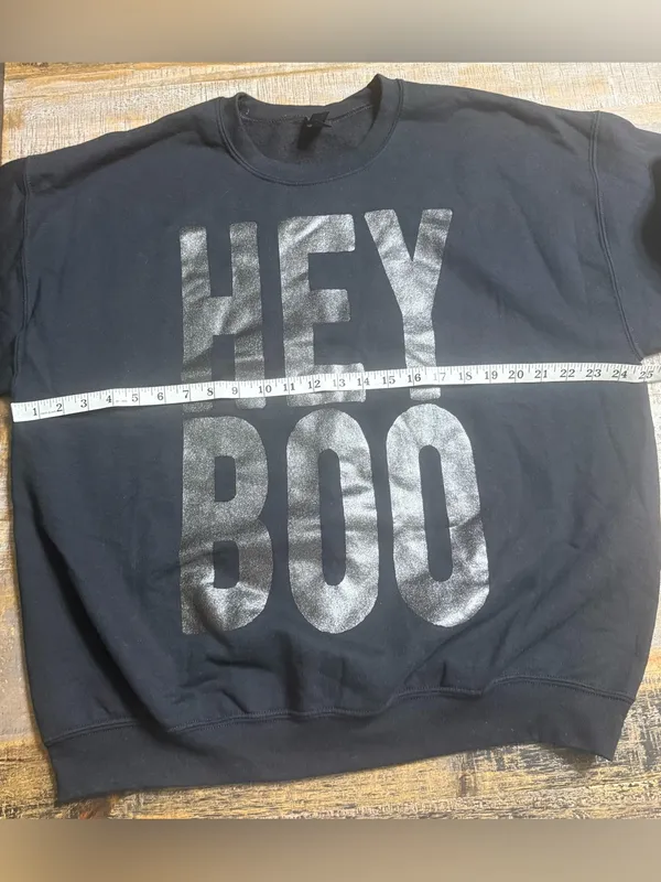 Gildan Black Crewneck Sweatshirt with Glitter metallic Hey Boo Graphic - Image 7